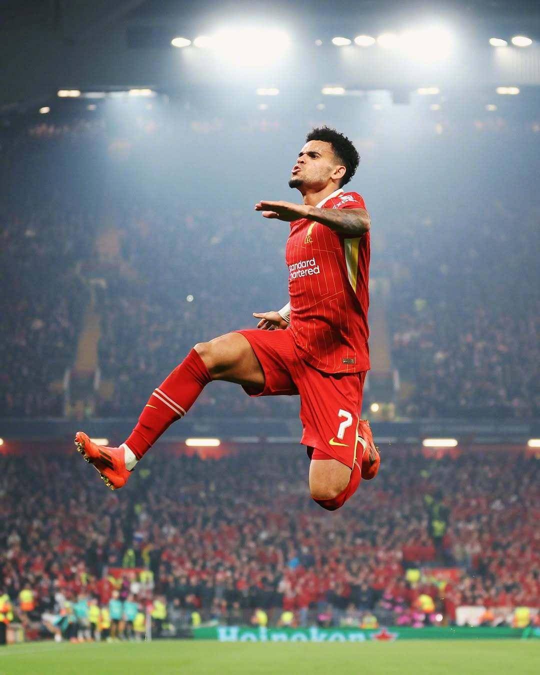 九游体育下载-拜仁主场大捷，球员赛后激动庆祝胜利，注意能够可是.-九游体育下载